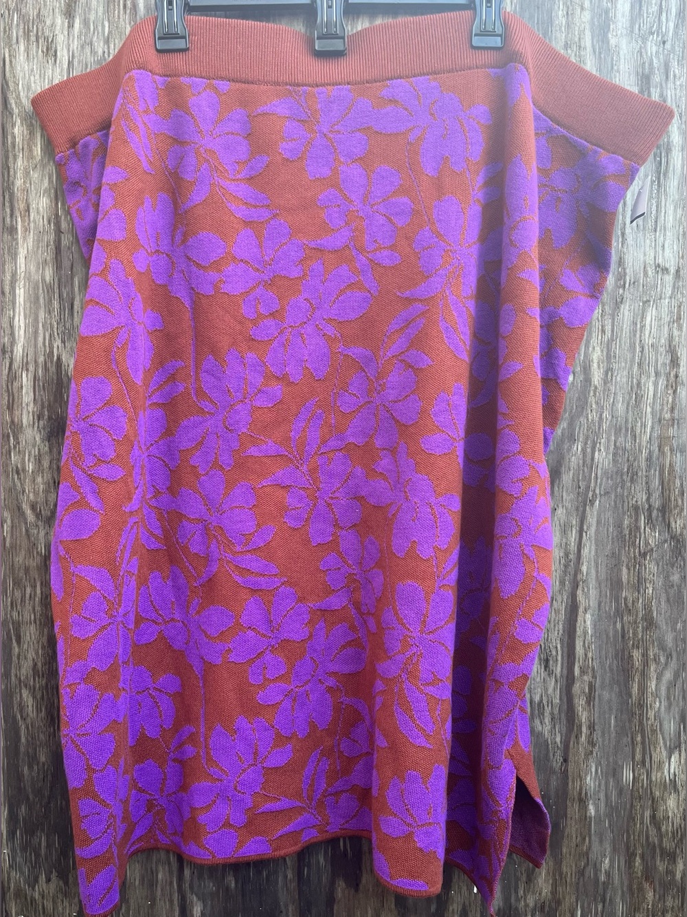 Liz Claiborne Purple Floral Midi Skirt on Rust